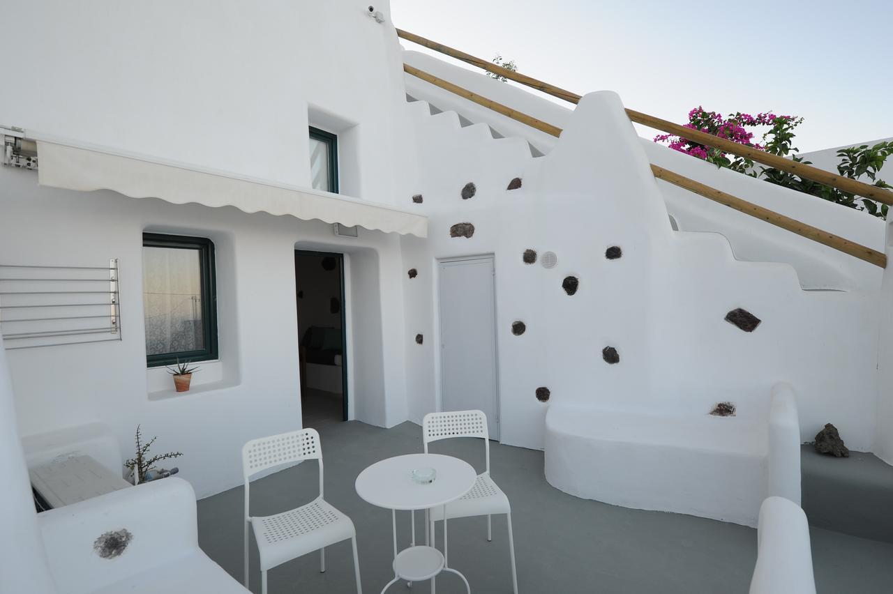Manias Fira Residences Kültér fotó
