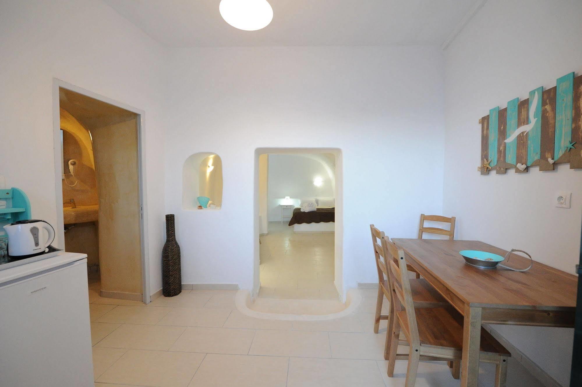 Manias Fira Residences Kültér fotó